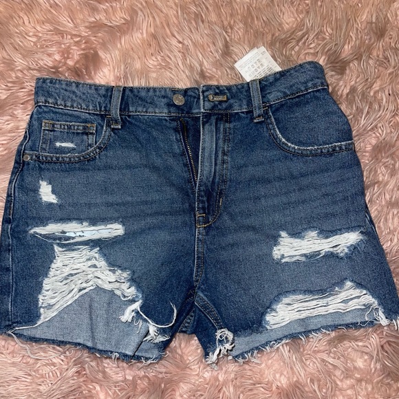 ⭐️ **Jean Shorts Duo: Summer Staples with Timeless Appeal** never used⭐️ - Picture 2 of 5